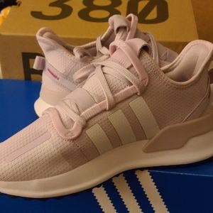 BN Adidas U Path RUN